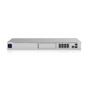 UBIQUITI 10G CLOUD GATEWAY WITH 100+ UNIFI DEVICE / 1,000+ CLIENT SUPPORT, 3.5 GBPS IPS ROUTING, AND