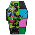 Monster High Skulltimate Secrets Neon Frights Ghoulia Yelps nukk