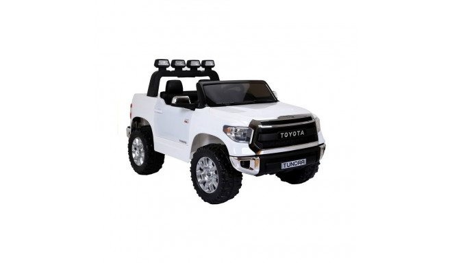 Toyota Tundra valge akuga auto