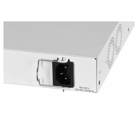 Mikrotik CRS354-48P-4S+2Q+RM hallatav L3 gigabit ethernet (10/100/1000) toite üle etherneti (PoE) 1U