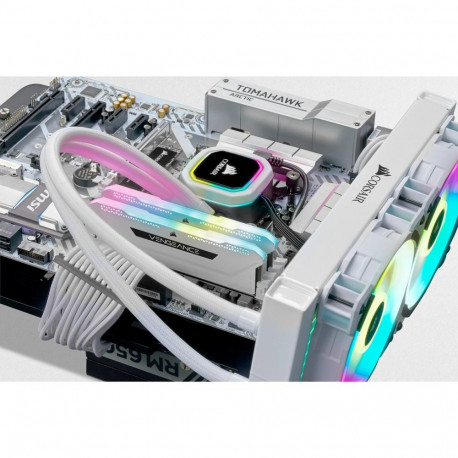 Corsair mälumoodul Vengeance RGB Pro CMH32GX4M2E3200C16W 32GB 2x16GB DDR4 3200MHz