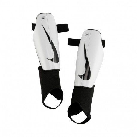 Ochraniacze piłkarskie Nike Charge białe DX4608 100 S