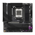 Mainboard|GIGABYTE|AMD B650|SAM5|Micro-ATX|Memory DDR5|Memory slots 4|1xPCI-Express 4.0 4x	|1xPCI-Ex