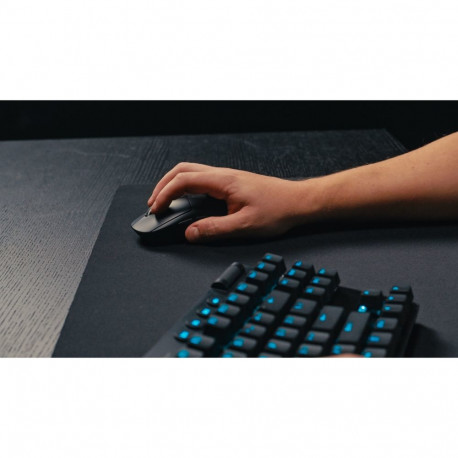 "Logitech G PRO X SUPERLIGHT 2 Mouse gaming optical 5 buttons wireless 2.4 GHz USB LIGHTSPEED receiv