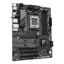 GIGABYTE B650 UD AX emaplaat - AMD Ryzen 9000 seeria protsessorid, 6+2+2 faasi VRM, kuni 7600MHz DDR