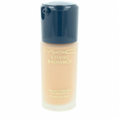 Vedel meigipõhi Mac STUDIO RADIANCE 30 ml