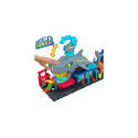Hot Wheels City Ultra Shark Car Wash with Color Reveal Toy Car Featured in “Let’s Race”