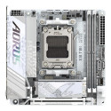Gigabyte X870I Aorus Pro Ice emaplaat