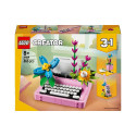 LEGO Creator 31169 – Typewriter and Flowers