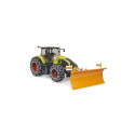 Claas Axion 950 Tractor with snow plow