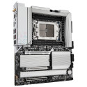 "Gigabyte TRX50 AERO D (TR5.TR5.E-ATX.DDR5)"