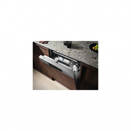 Electrolux EEM69300IX Semi built-in 15 place settings D