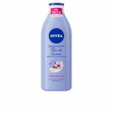 Hydrating Body Lotion Nivea Flor de Cerezo 400 ml Hydrating Body Lotion Nivea Flor de Cerezo 400 ml