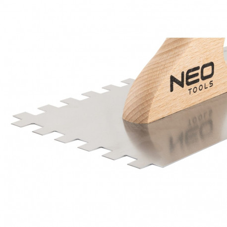 Paca z zębami 380 x 128 mm, ząb 10 x 10 x 10 mm, uchwyt drewniany