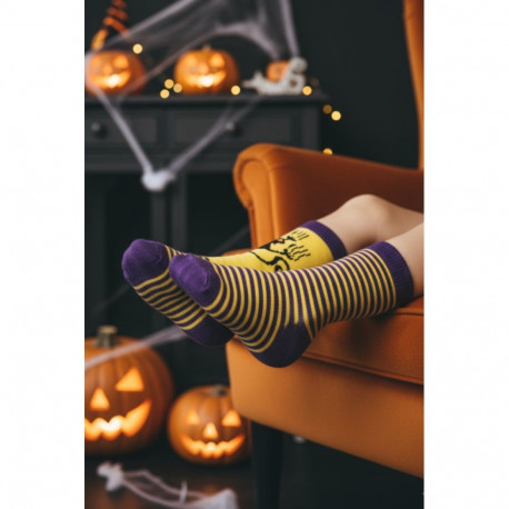 SOKISAHTEL ELVIRA meriinovillased musta kassi ja triipudega Halloweeni sokid lastele 438, 439, 443