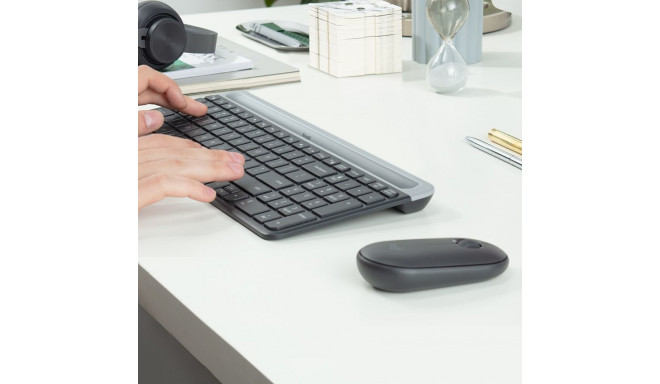 Logitech Slim Wireless Combo MK470
