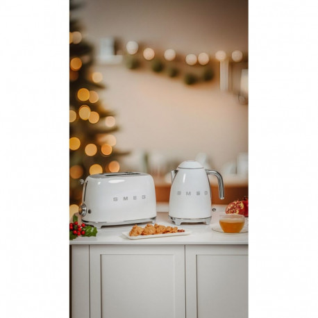 Smeg veekeetja KLF03WHEU 50ndate stiilis, valge