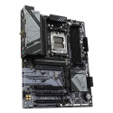 GIGABYTE B650 EAGLE AX - Socket AM5 - motherboard