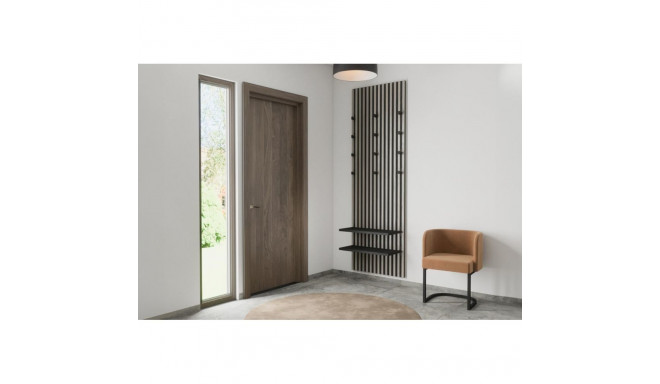 Esikuriiul Nimes, must