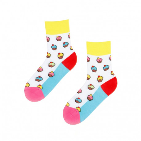 SOKISAHTEL MADDIE värvilised tassikookidega sokid 444