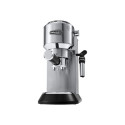 Delonghi Dedica espressokohvimasin EC685.M 15-baarise pumbaga integreeritud piimavahustajaga poolaut
