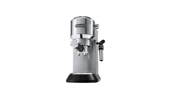 Delonghi Dedica espressokohvimasin EC685.M 15-baarise pumbaga integreeritud piimavahustajaga poolaut