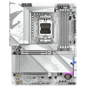 Gigabyte X870 AORUS ELITE X3D ICE emaplaat AMD protsessoriperele AM5 pesaga DDR5 SATA, M.2 liidesteg
