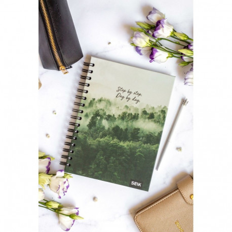 Kaustik A5 40 lehte täpid, spiraalköites, kõvade kaantega, Forest