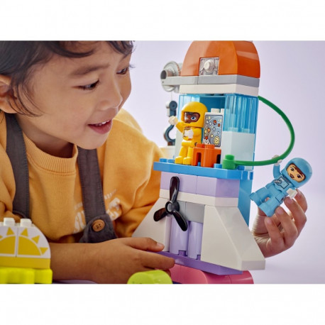 LEGO DUPLO Kolm-ühes kosmosesüstiku seiklus