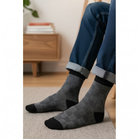 SOKISAHTEL MIKK musta värvi ruudulised puuvillased sokid 446