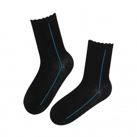 SOKISAHTEL KRISTI musta värvi sokid sinise triibuga 444