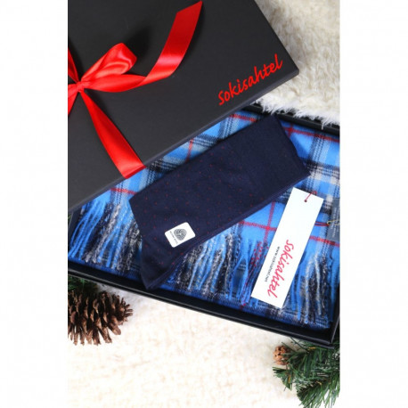 SOKISAHTEL Alpakavillase sinise ruudulise salli ja VEIKO siniste sokkidega kinkekarp 446, 452