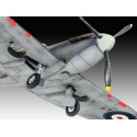 Plastic model Spitfire MK.IIA