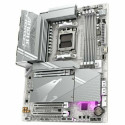 Emaplaat Gigabyte AMD AMD AM5