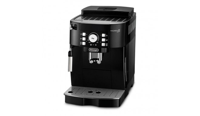 "DeLonghi Kaffeemaschine Magnifica S *schwarz*"