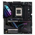 "GA-X870E A XTREME AI TOP (AM5) (D)"