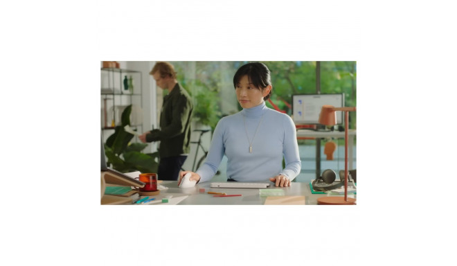 "Logitech Lift Vertical Ergonomic wireless off-white"