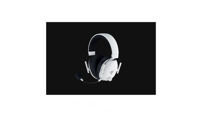 Razer BlackShark V3 valge