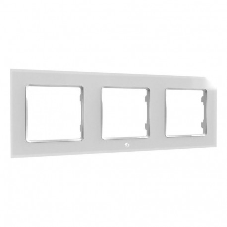 Shelly Accessories Wall Frame 3 3-kohaline valge seinalüliti raam