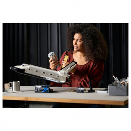 "LEGO Creator Expert - NASA-Spaceshuttle Discovery"