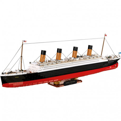 RMS Titanic 1:300