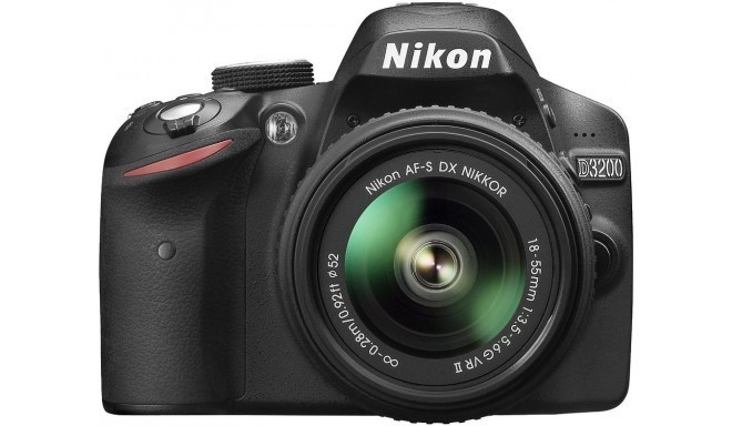 Nikon D3200 + 18-55мм  VR II Kit