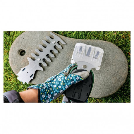 "Bosch EasyShear Akku-Strauchschere"