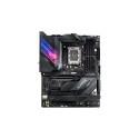 "1700 ASUS ROG STRIX Z690-E GAMING WIFI"