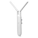 "Ubiquiti UAP-AC-M"