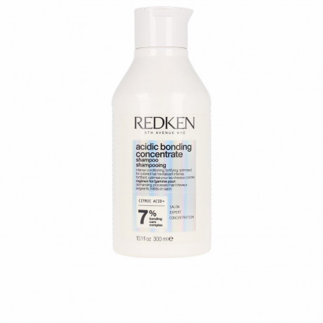 Redken šampoon Acidic Bonding Concentrate professionaalne sulfaadivaba kahjustatud juustele 300ml