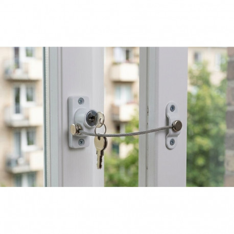 Akna turvakallutuslukk koos võtmega