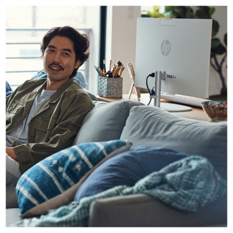 HP 23,8" FHD IPS kõik-ühes lauaarvuti R5-7520U 8GB/512GB SSD Win11 24-cr0400ng