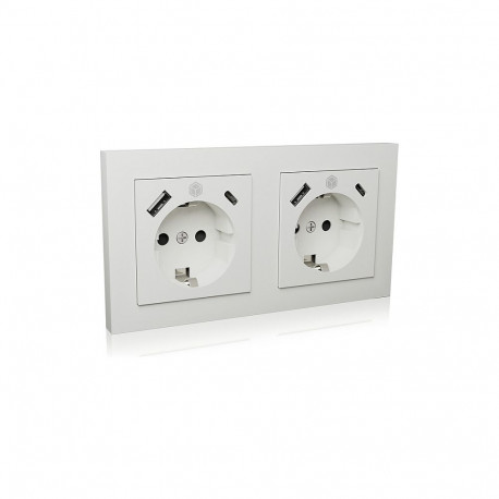 Topeltpistikupesa pind- ja süvispaigalduseks USB-A/USB-C