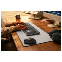 "Logitech SLIM SOLAR+ KEYBOARD"